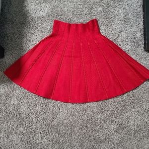 Red knitted skirt XS